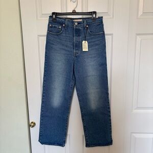 NWT Levi’s Ribcage Straight Ankle Jeans Size 29 Button Fly Medium Wash